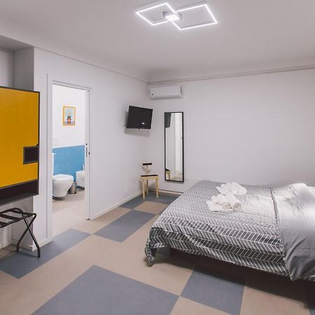 Double bedroom apartment across Ortigia Syracuse Buitenkant foto